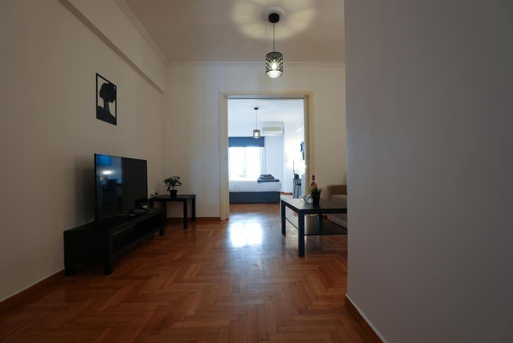 Syntagma Square, 70Sqm Pentelis Sunny Apartment Афіни Екстер'єр фото
