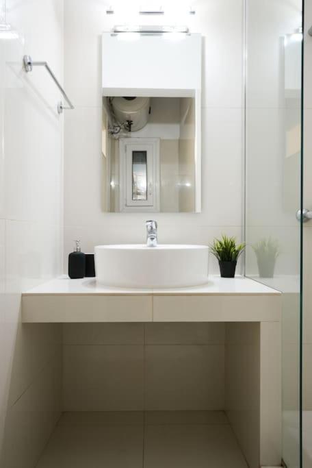 Syntagma Square, 70Sqm Pentelis Sunny Apartment Афіни Екстер'єр фото