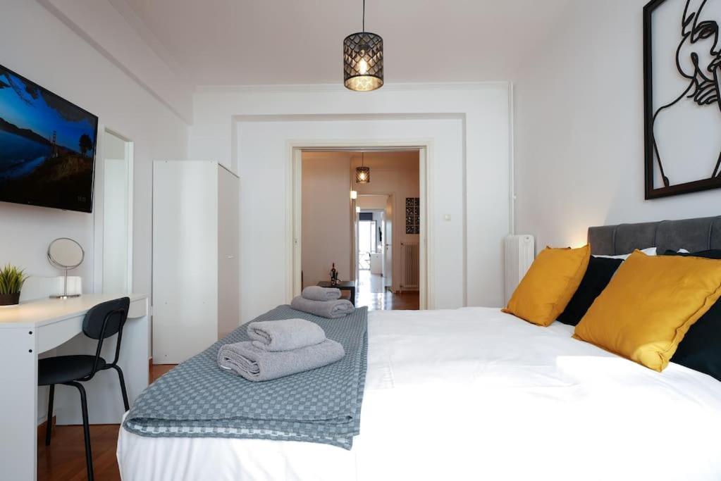 Syntagma Square, 70Sqm Pentelis Sunny Apartment Афіни Екстер'єр фото