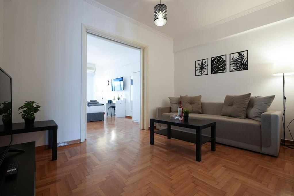 Syntagma Square, 70Sqm Pentelis Sunny Apartment Афіни Екстер'єр фото