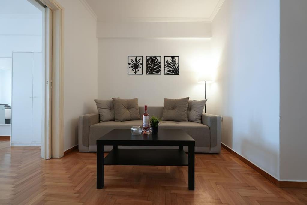 Syntagma Square, 70Sqm Pentelis Sunny Apartment Афіни Екстер'єр фото