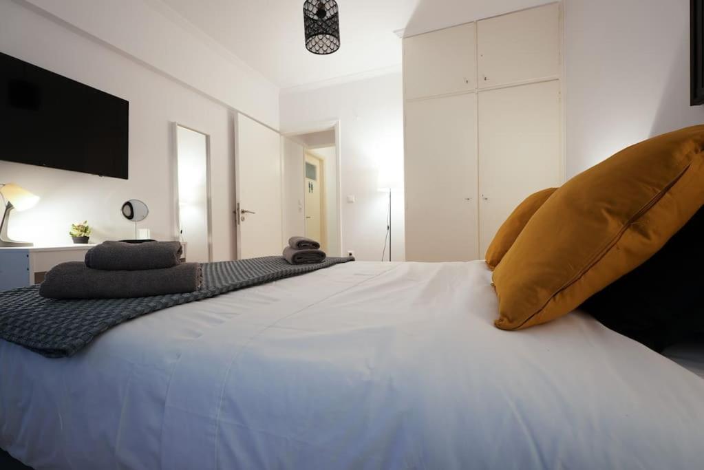 Syntagma Square, 70Sqm Pentelis Sunny Apartment Афіни Екстер'єр фото