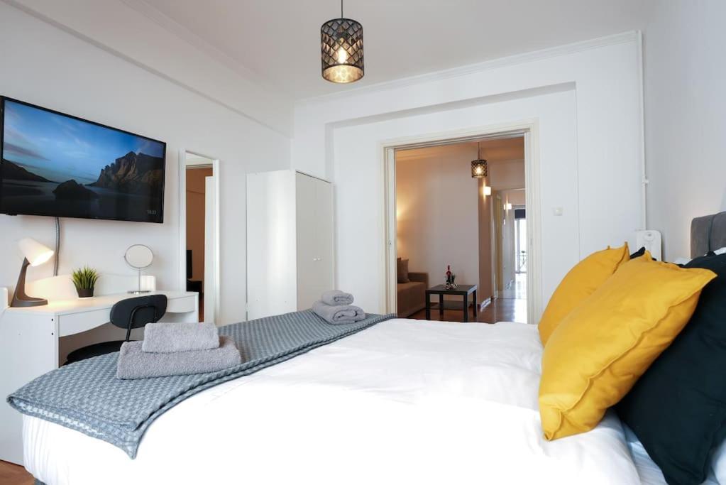 Syntagma Square, 70Sqm Pentelis Sunny Apartment Афіни Екстер'єр фото